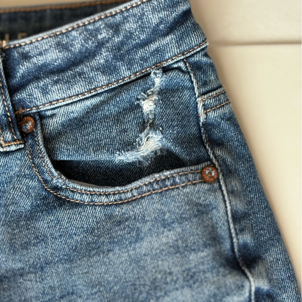 American Eagle Mom Straight Denim Jeans Stretch Distressed Size 4 - Picture 4 of 8